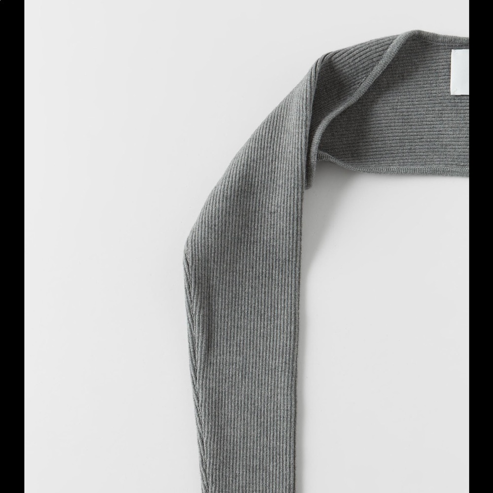 • Zara • Ribbed Knit Arm Warmers - Picture 2 of 3